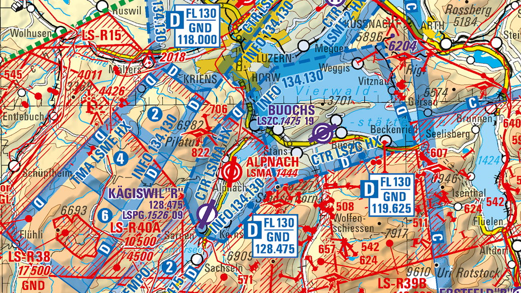 L'immagine mostra una sezione della carta aeronautica della regione del Lago dei Quattro Cantoni e del sud-ovest fino a Sörenberg.