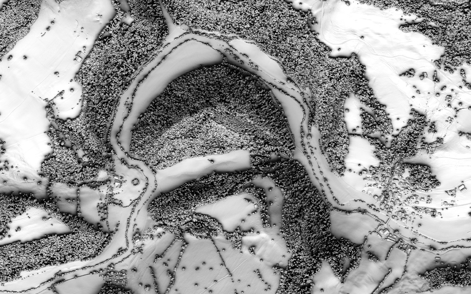 The image shows the digital surface model (DOM) in the area of the village of Soubey (JU) with the Doubs river bend.