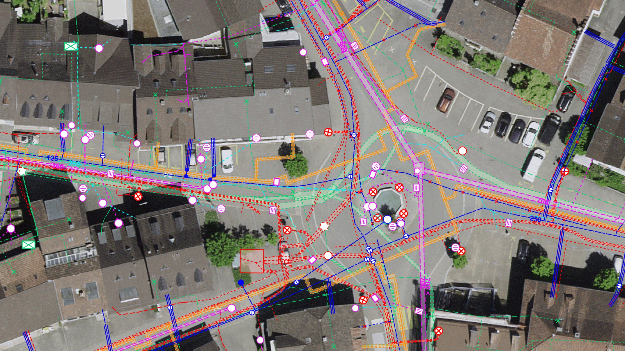 Vue aérienne du réseau de transport avec des conduites souterraines