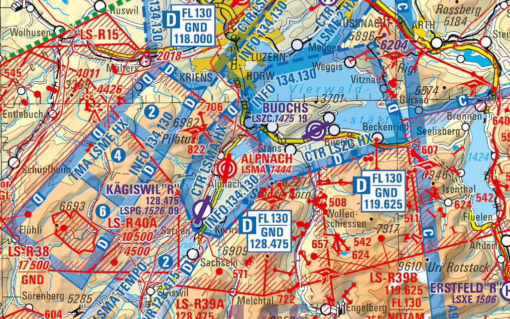 L'image montre un extrait de la carte aéronautique de la région du lac des Quatre-Cantons et au sud-ouest jusqu'à Sörenberg.