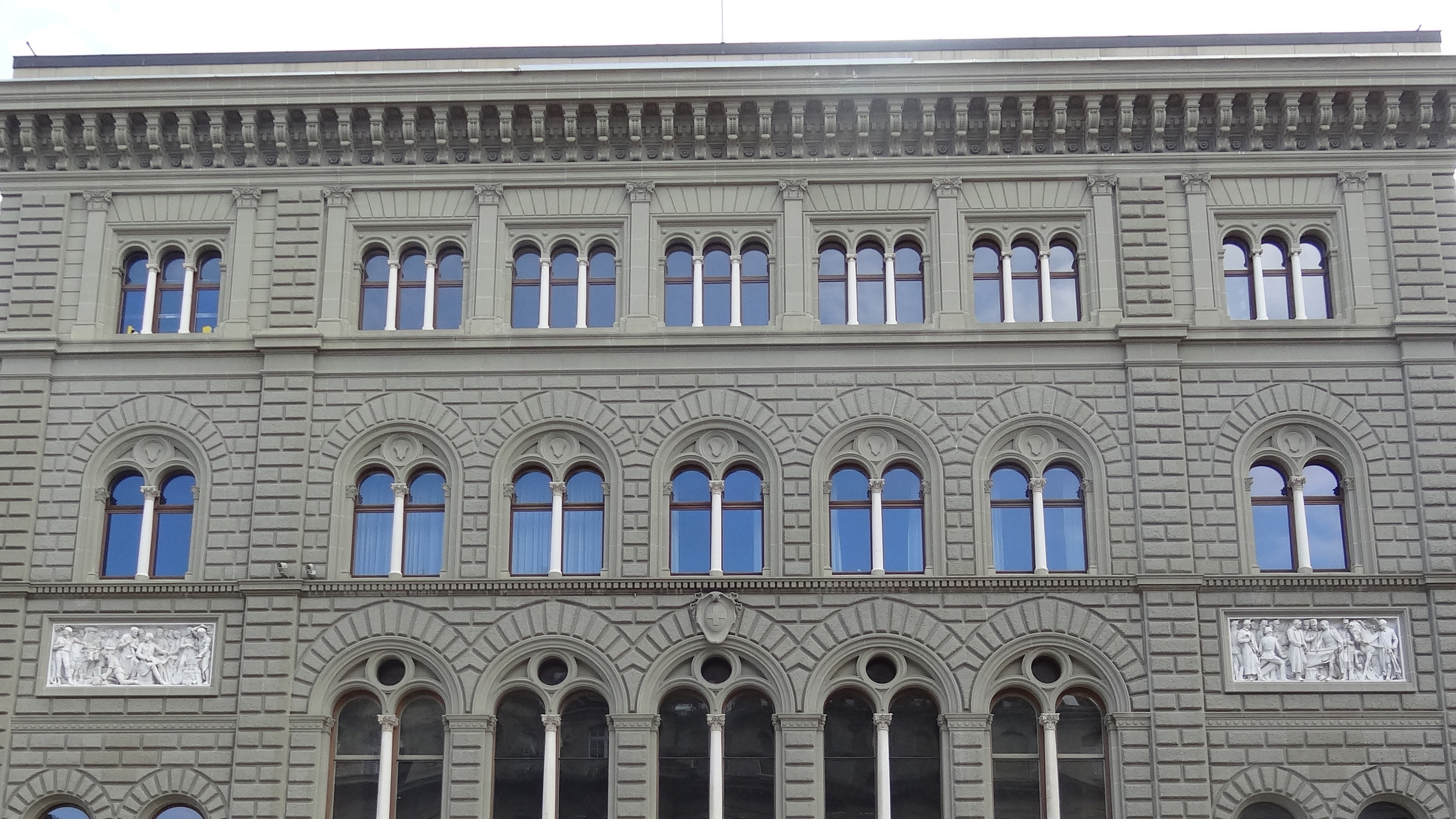 Façade de l'aile est du Palais fédéral.